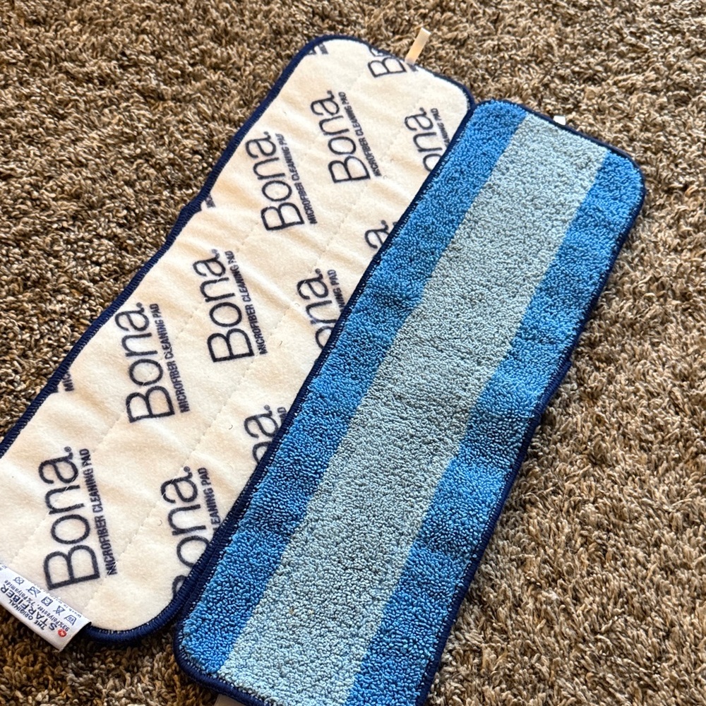 Blue and Cream Kitchen Linens